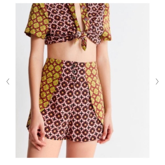 UO Shadow Moon Button-Down Top - Picture 4 of 9